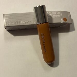 r.e.m. beauty Plumping Lip Gloss - Away Message